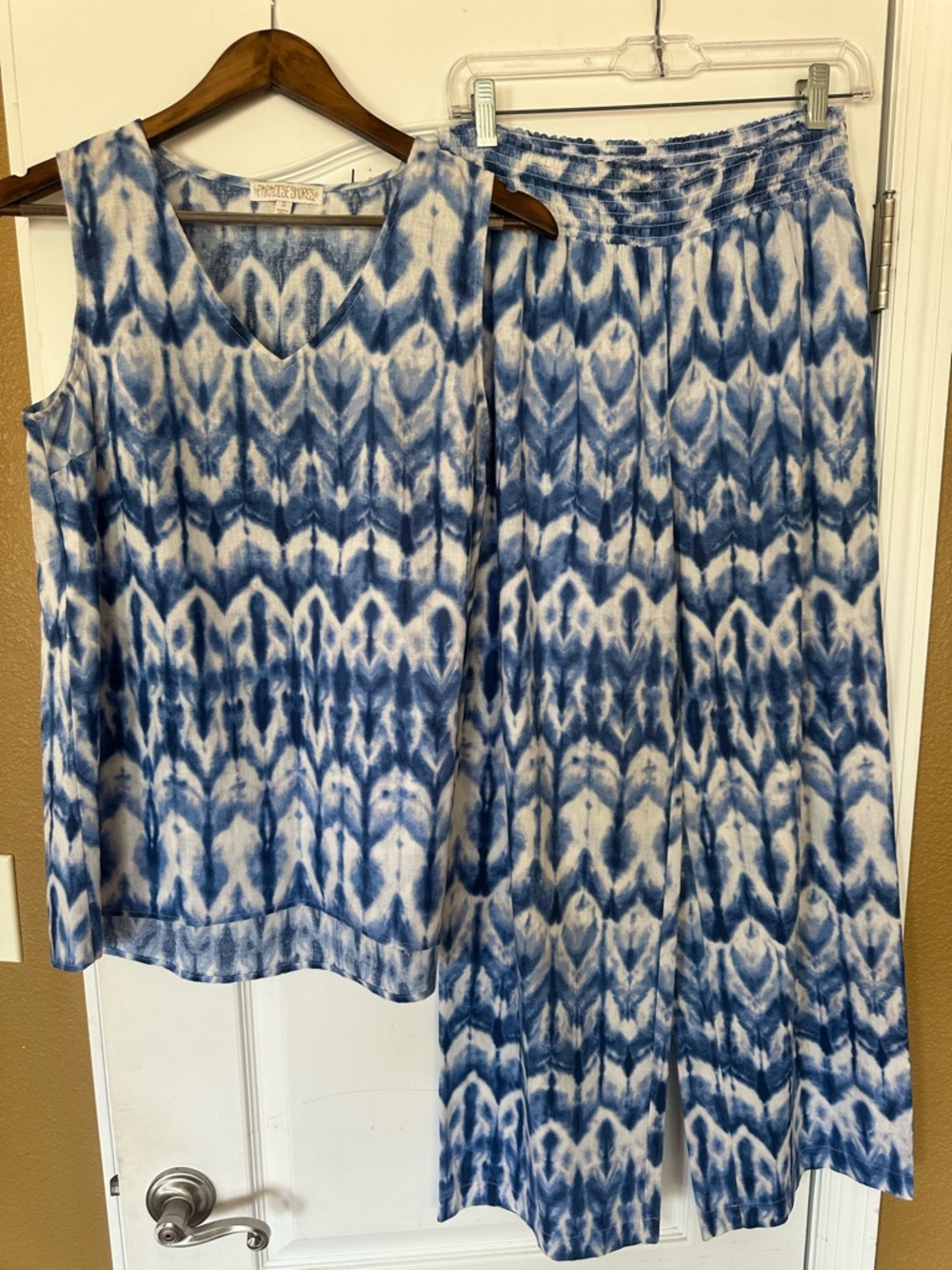 Paradise Shores Sleeveless Blue Tie-Dye Tank Top With Matching Pants Size S